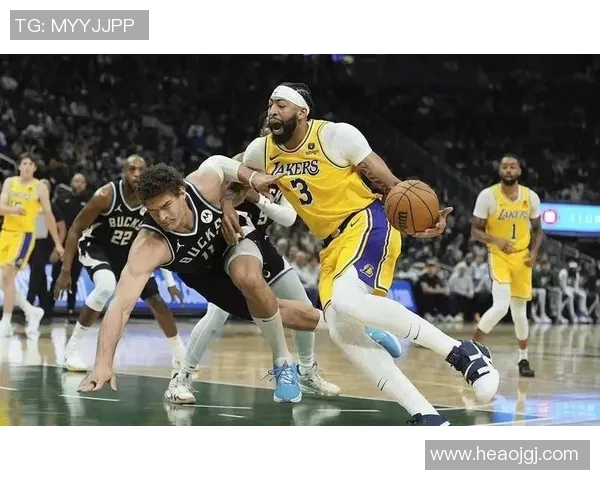 湖人对决雄鹿精彩赛事回顾22日篮球盛宴不容错过